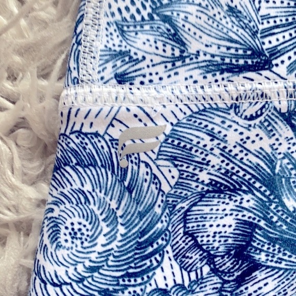 FABLETICS Salar Powerhold PALISADES Blue & White Floral Leggings Sz XS S - Picture 16 of 16